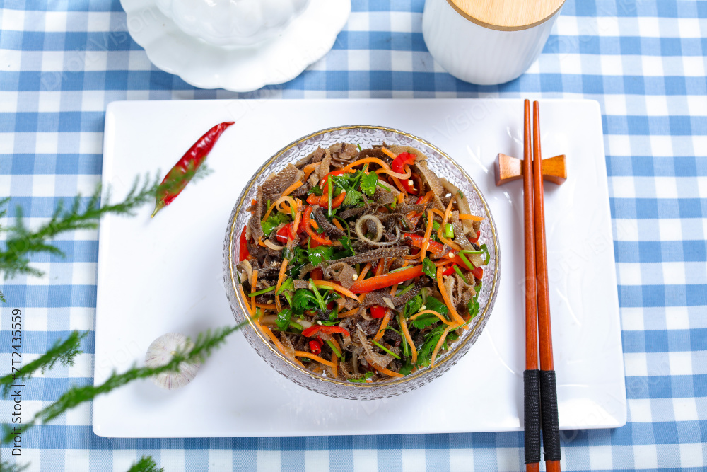 凉拌黑毛肚丝图片