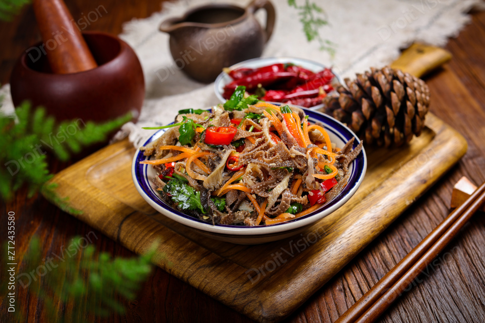 凉拌黑毛肚丝图片