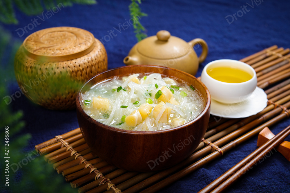 瑶柱萝卜丝汤图片