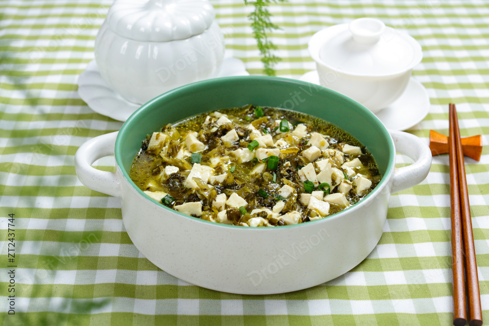 酸菜豆腐汤图片