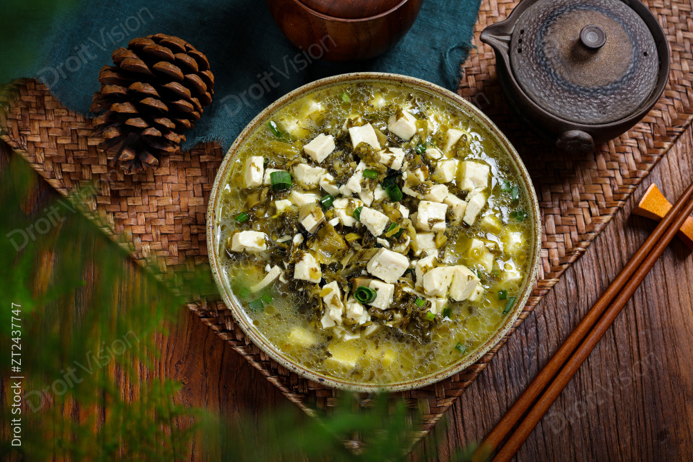 酸菜豆腐汤图片