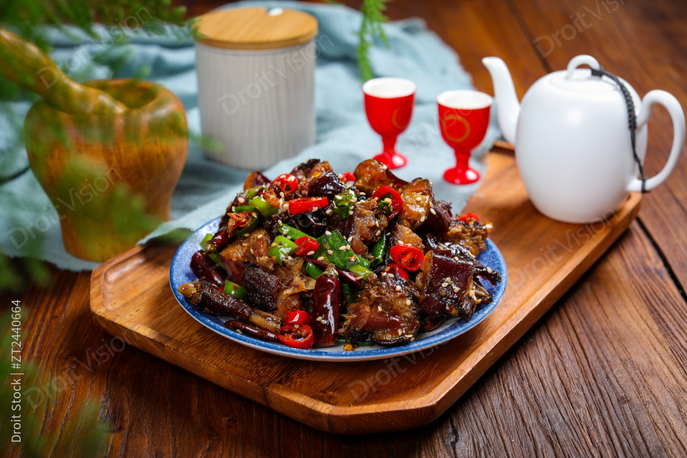 爆炒腊兔肉图片