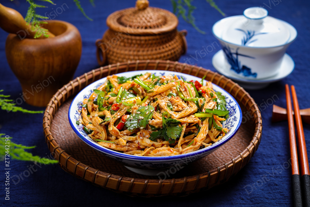 手撕鸡胸肉图片