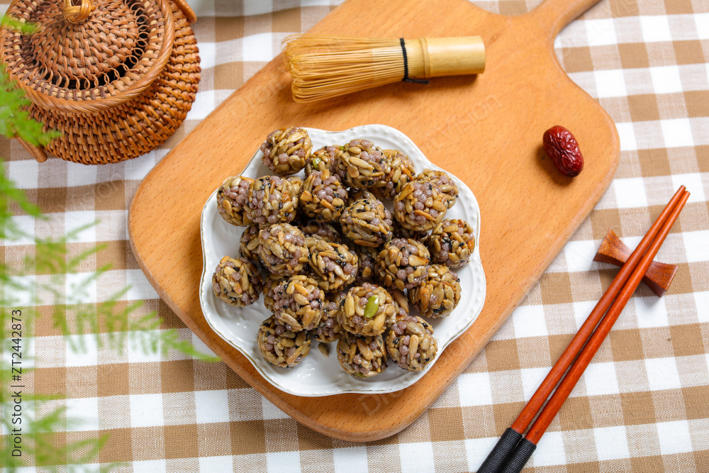 瓜子仁干果球图片