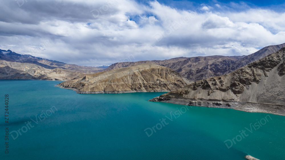 新疆塔县班迪尔湖下板地水库航拍图片