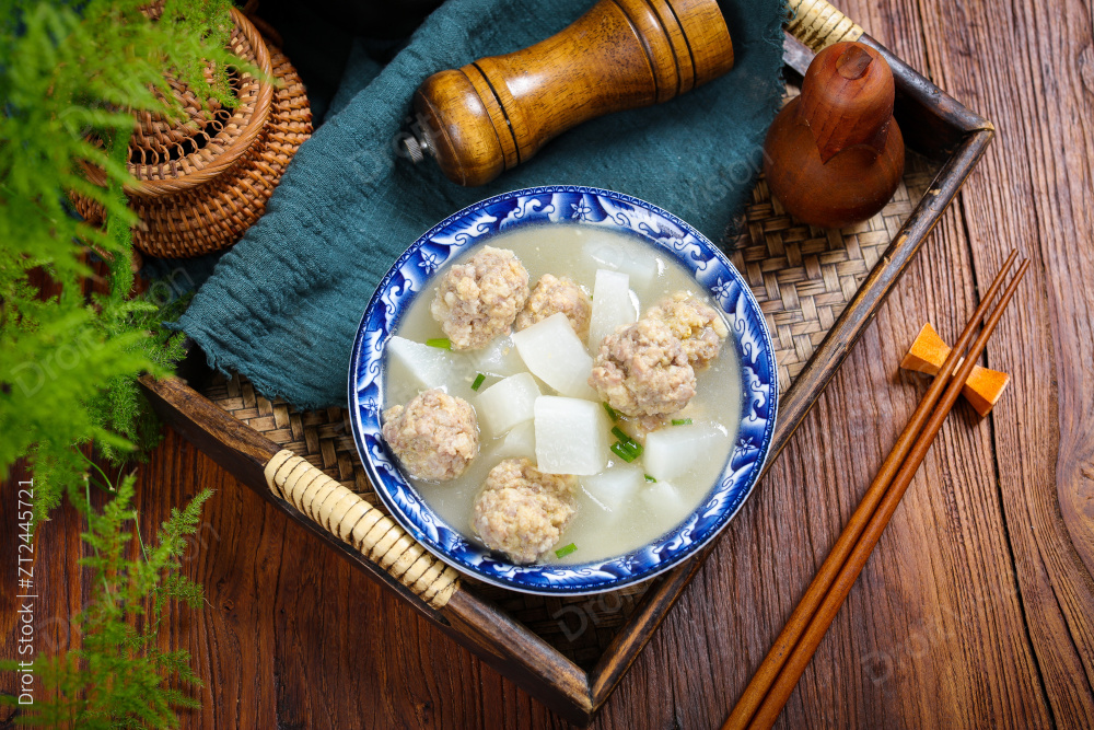 萝卜肉丸汤图片