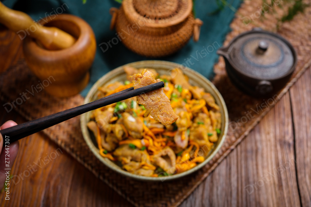 虫草花蒸牛肉图片