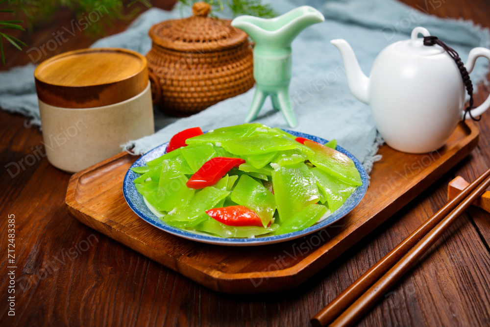 清炒莴笋片图片