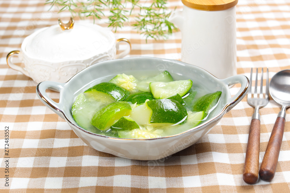 水煮西葫芦图片