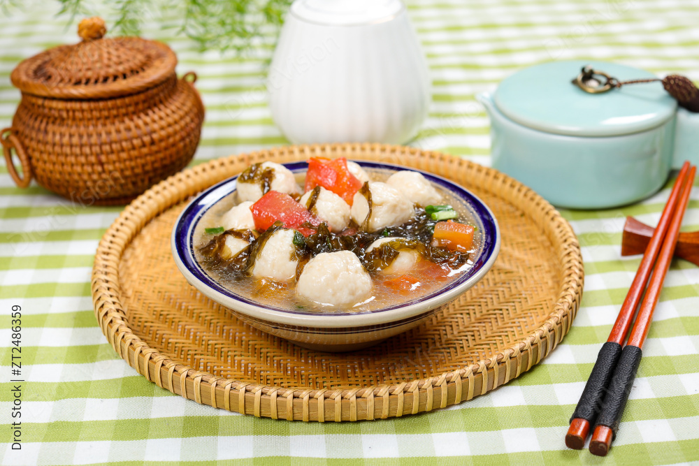 紫菜鱼丸汤图片