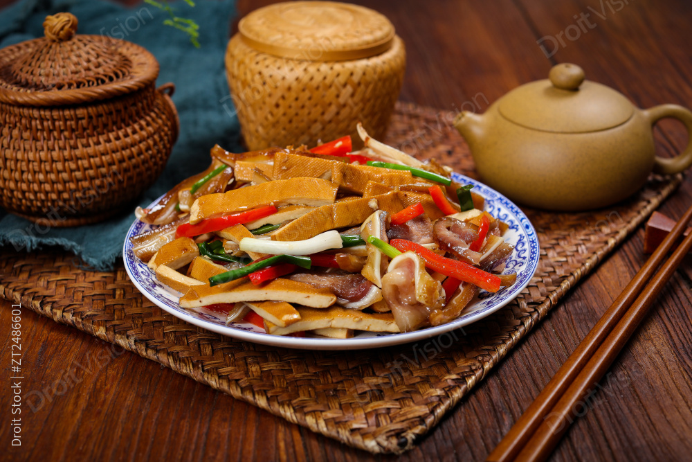 香干炒猪耳朵图片