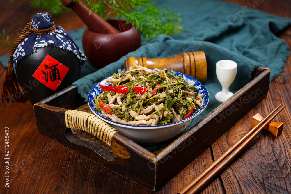 香椿菜炒肉丝图片