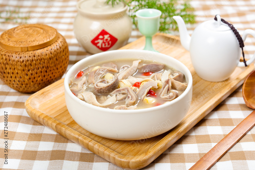 猪肚莲子汤图片