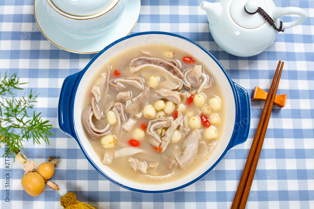 猪肚莲子汤图片