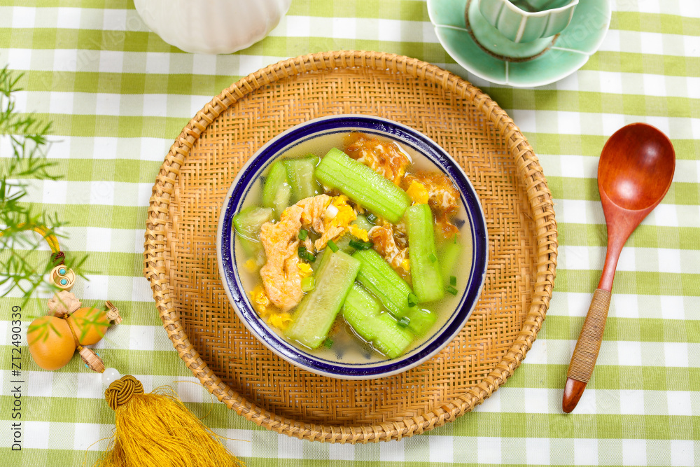 煎鸡蛋丝瓜汤图片