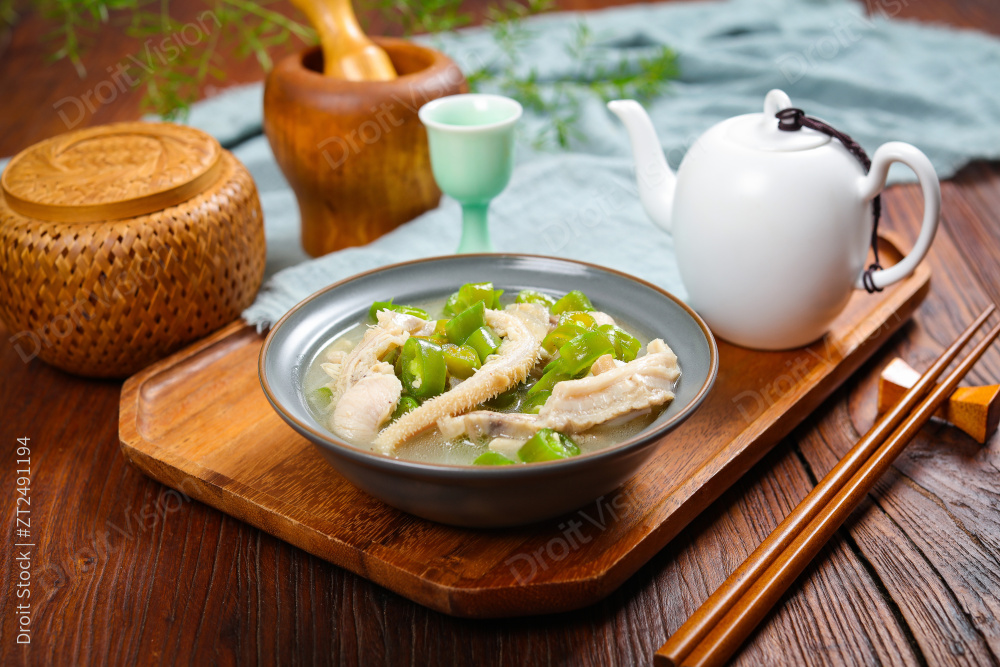 青椒牛肚汤图片