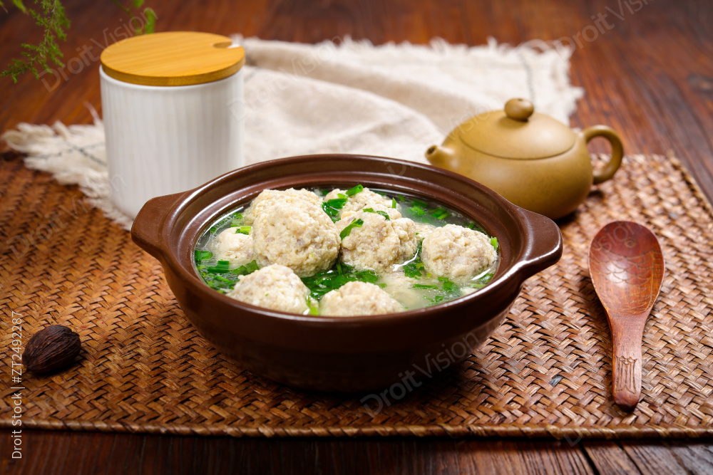 香菜豆腐丸子汤图片