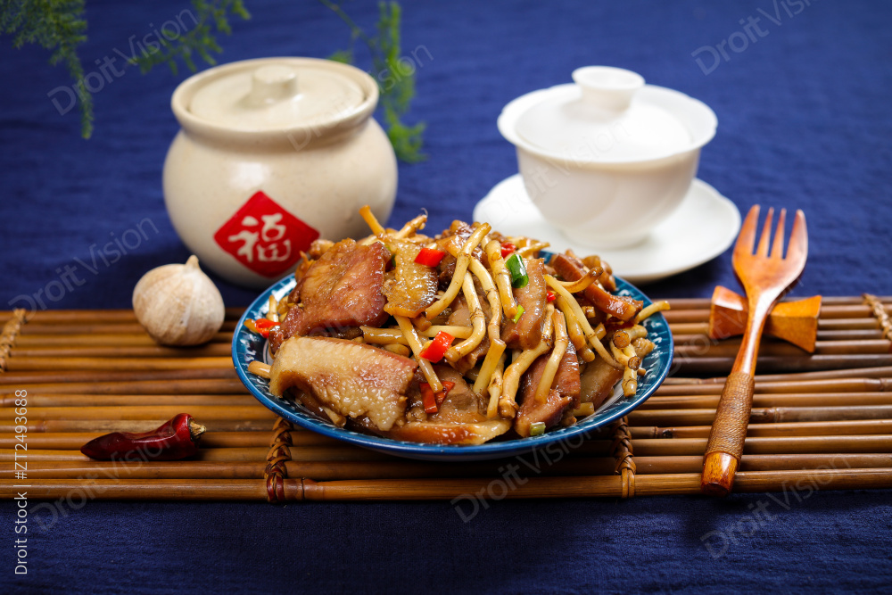 鱼腥草炒猪头肉35图片