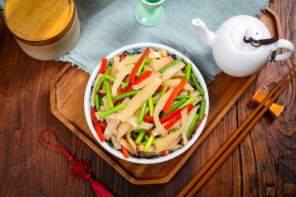 蒜苔炒响螺肉图片