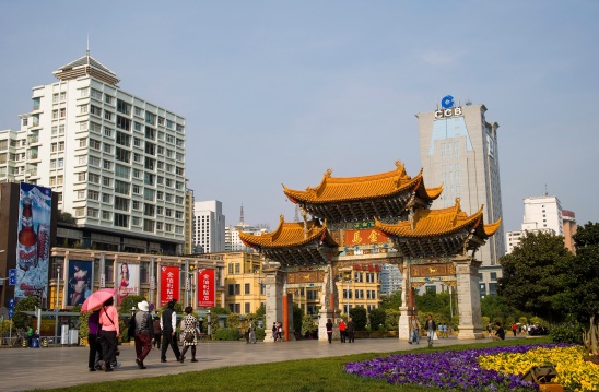 云南,昆明,金马碧鸡广场,