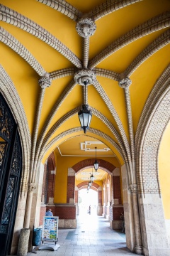 布达佩斯中央市场大厅门廊