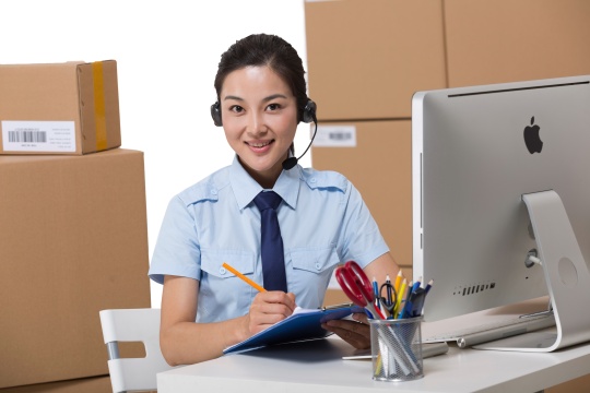 物流仓库客户服务人员