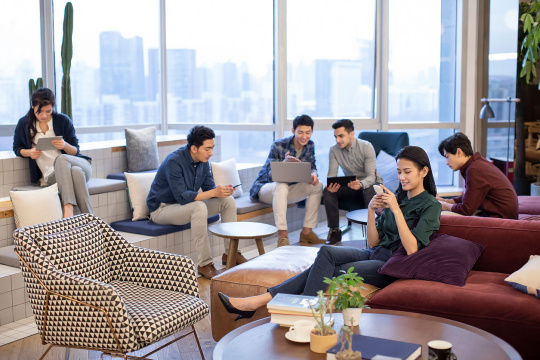 年轻大学生的休闲时光