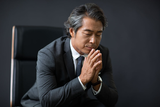 自信的商务男士