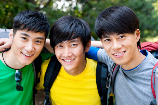 活力青年郊游休闲