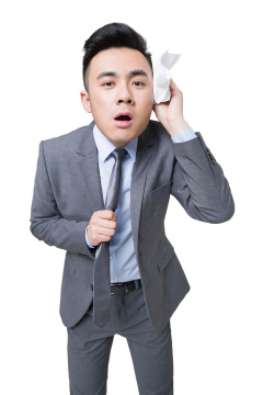 紧张的商务男士擦汗