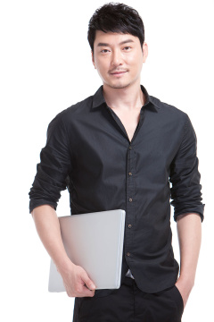 成功男士和笔记本电脑