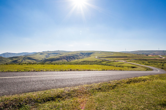 河北草原天路风光