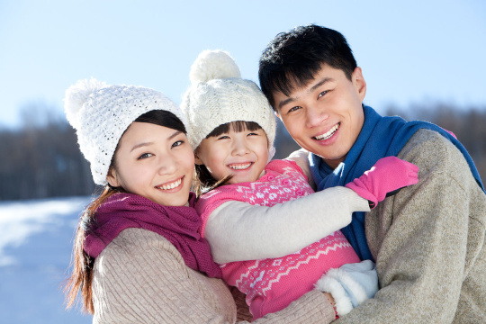 一家三口冬日肖像