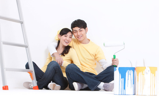 青年夫妇快乐装修