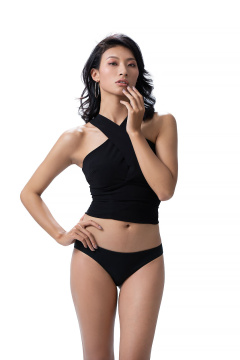 拥有完美身材的年轻女士