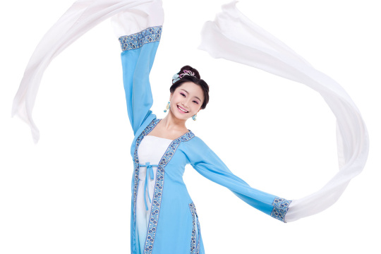 古装美女表演古典舞