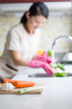 家政服务洗菜做饭