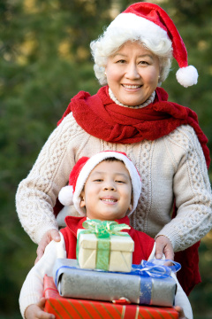 祖孙和圣诞礼物
