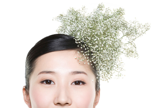 美丽的年轻女人