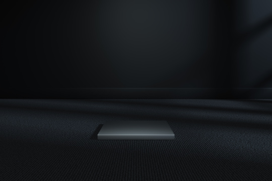 黑暗房间内的金属方块展台，三维渲染