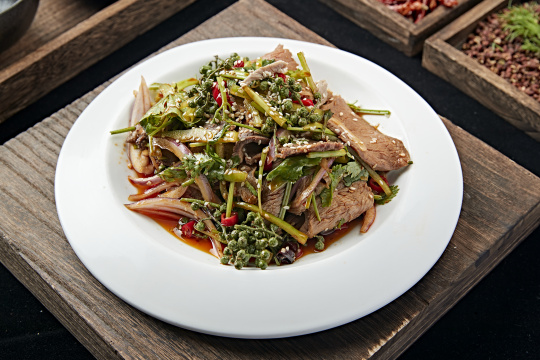 藤椒洋葱丝凉拌牛腱肉