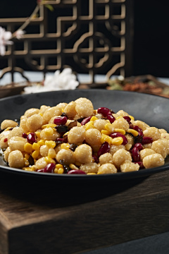 木耳蜜豆玉米炒迷你麻团