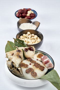 端午节的粽子和原材料