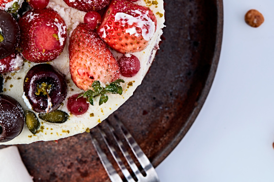 奶油抹茶鲜水果蔓越莓馅料多层蛋糕