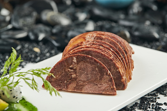 五香酱牛腱切片