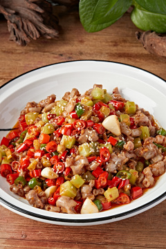 湘味剁椒蒜香爆猪脆肠