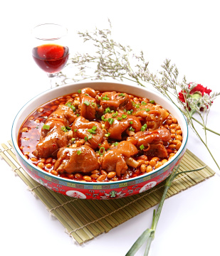 红烧黄豆炖猪蹄