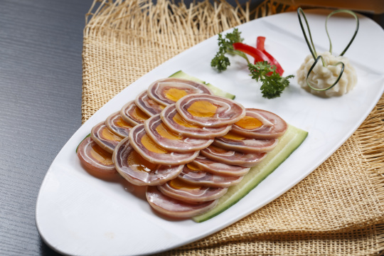 虫草花海蜇丝扣菠菜