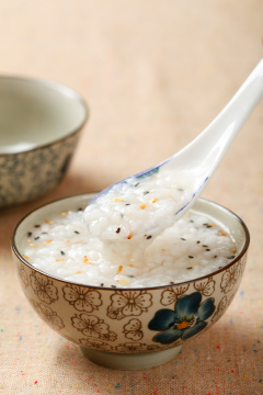 柏子仁黑芝麻粥