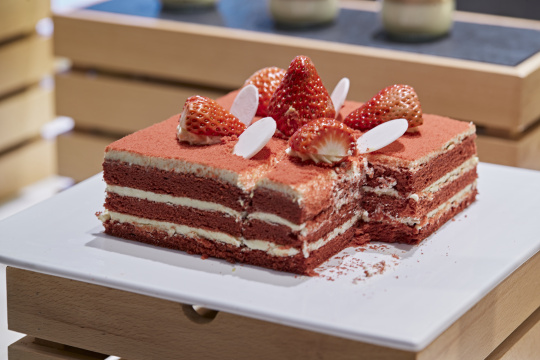 高档星级酒店自助餐的甜品蛋糕